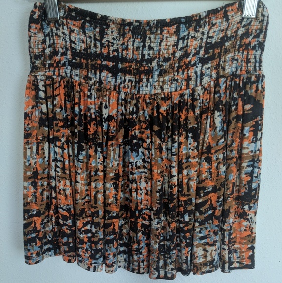 Skirt - Picture 2 of 2